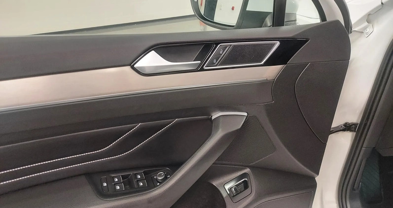 Volkswagen Passat cena 91000 przebieg: 154265, rok produkcji 2021 z Stęszew małe 497